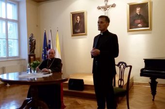 Apostolski nuncij Republike Slovenije, msgr. Juliusz Janusz  obiskal Bogoslovno semenišče